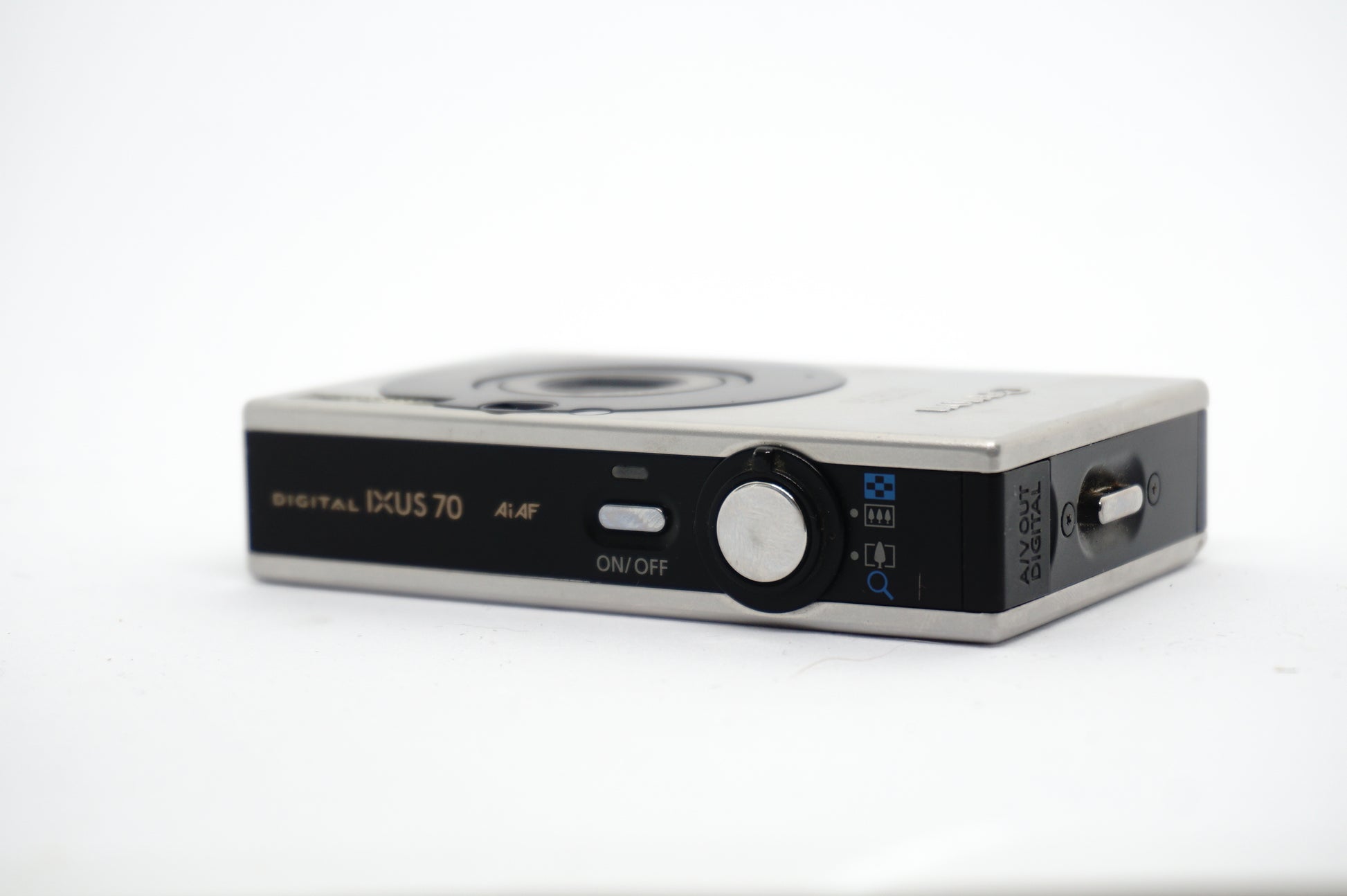 Canon Ixus 70 image 3