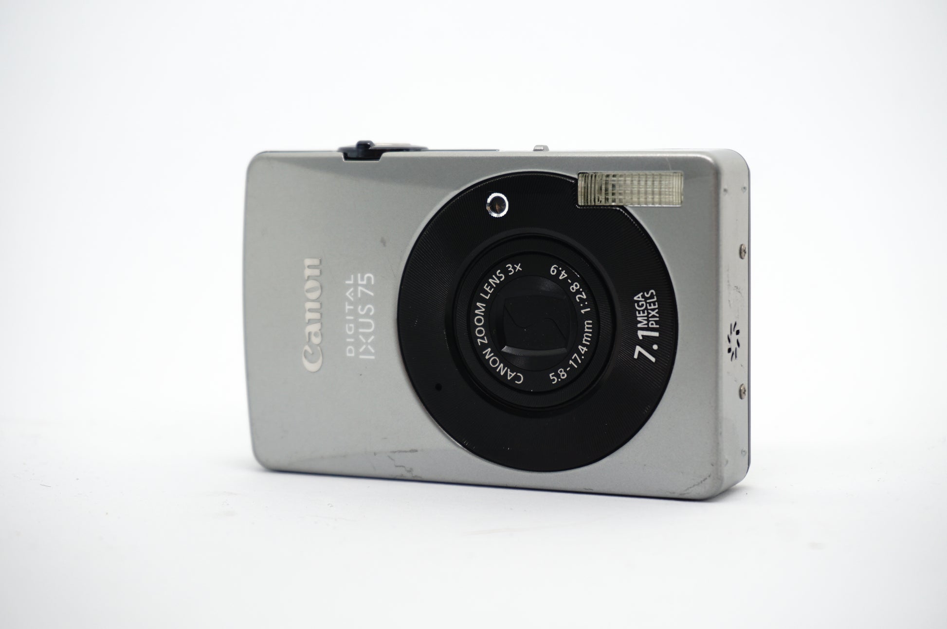 Canon IXUS 75 Silver Digital Camera image 1