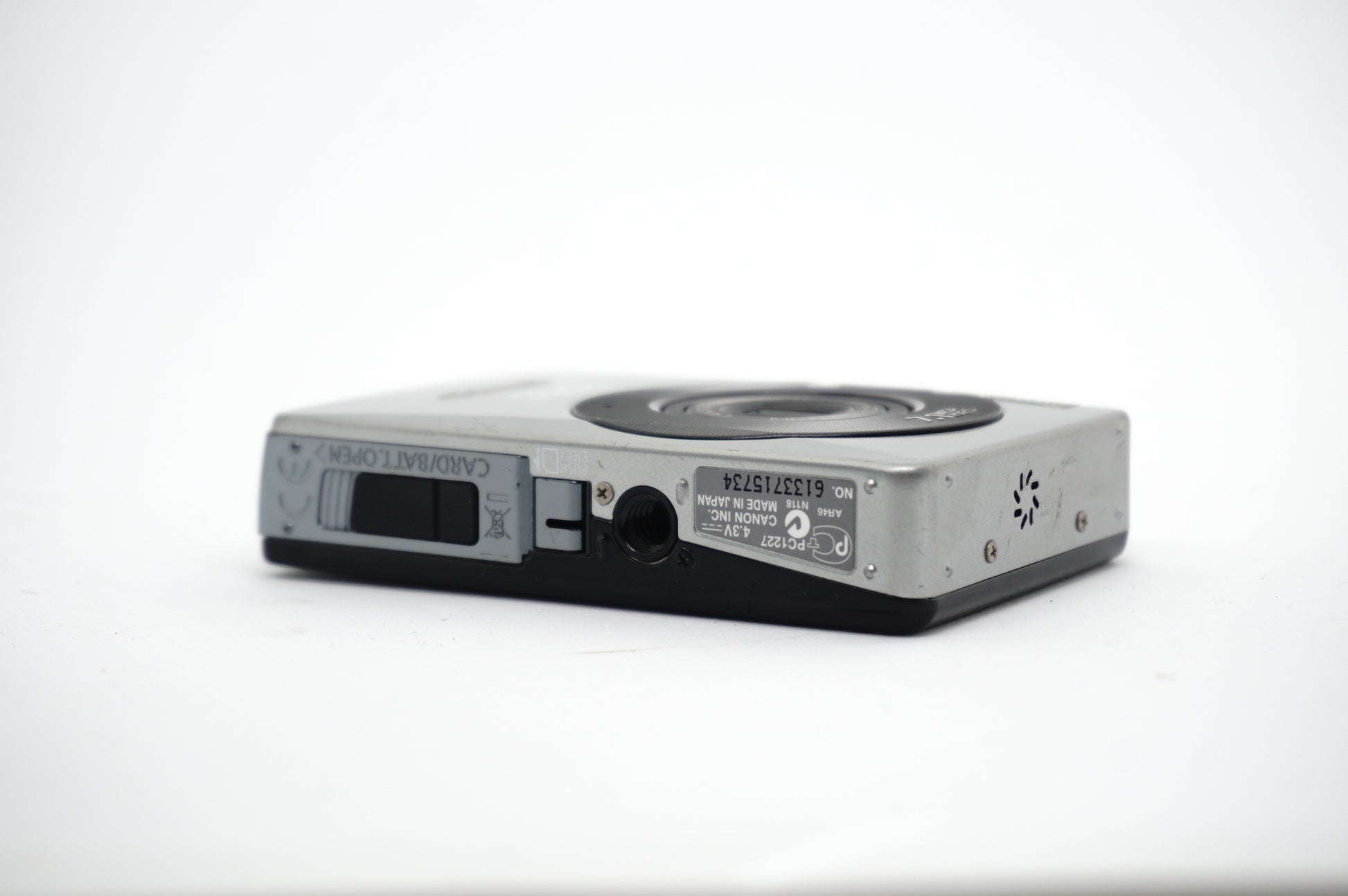 Canon IXUS 75 Silver Digital Camera image 4