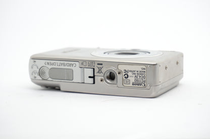 Canon IXUS Silver Compact Digital Camera 3 image 4