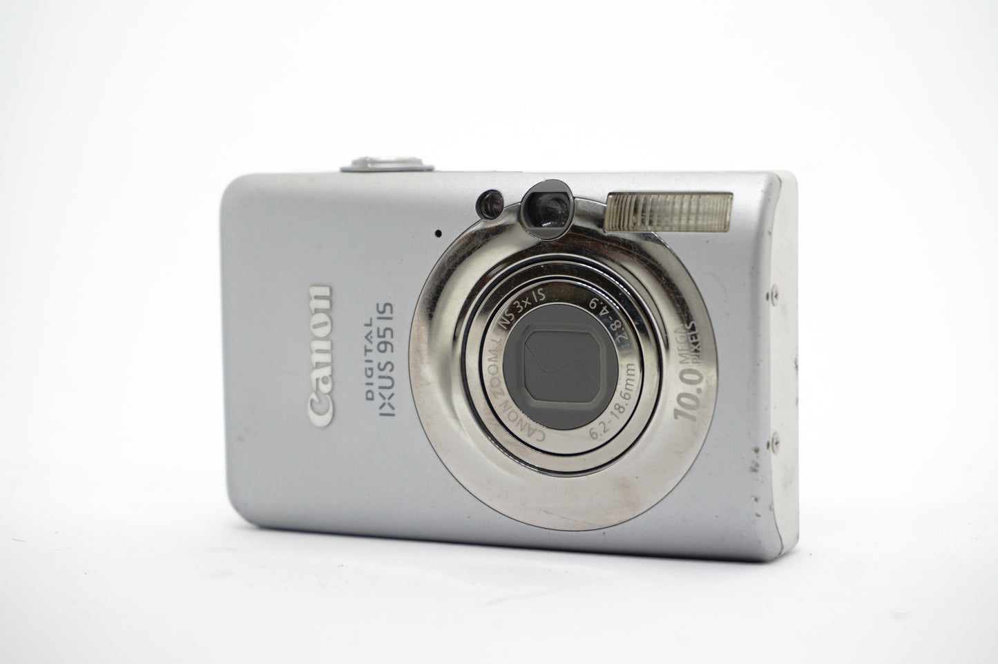 Canon IXUS Silver Compact Digital Camera 4 image 1