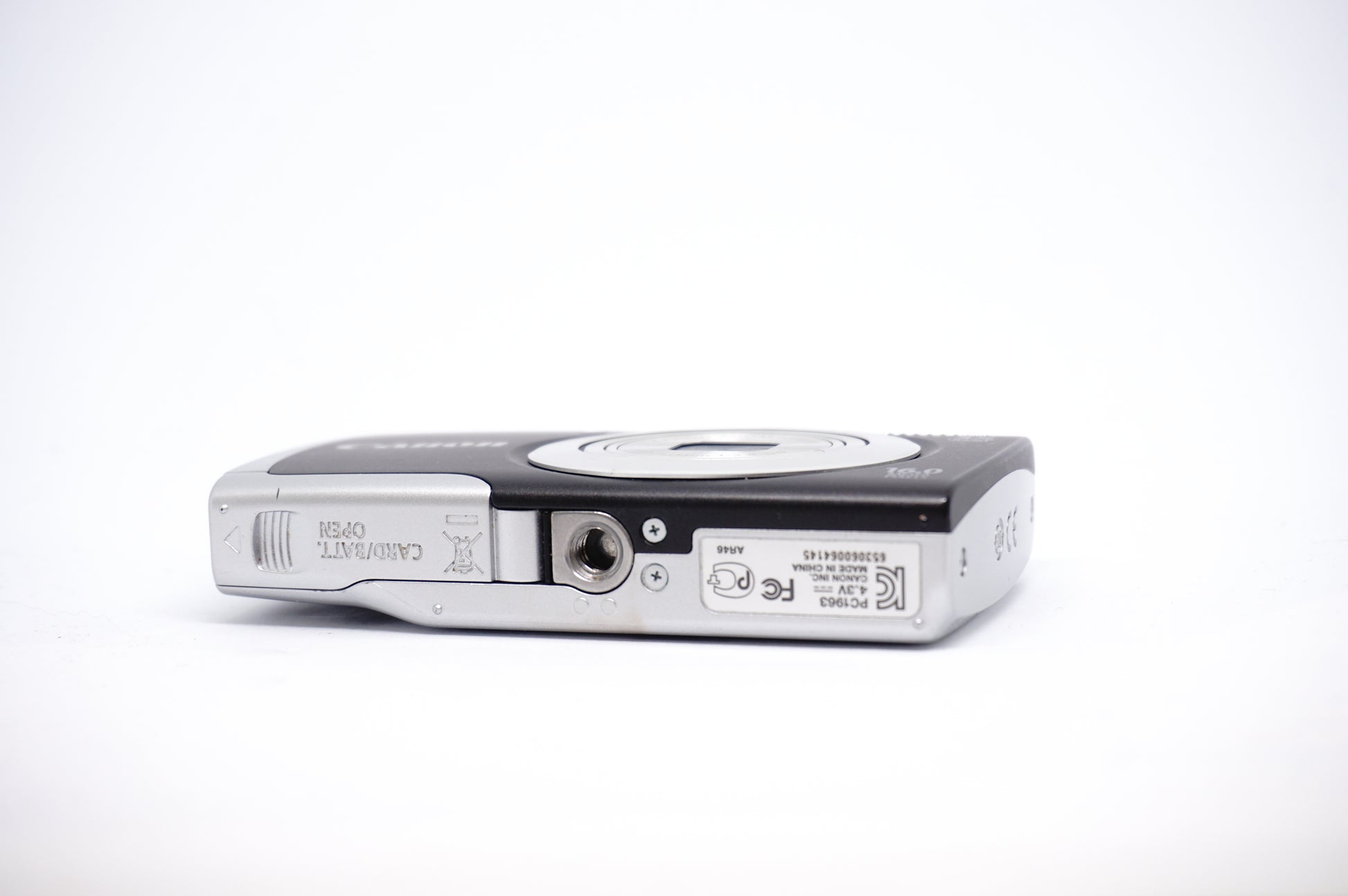 Canon Silver 5X Zoom 2 Compact Digital Camera underneath view