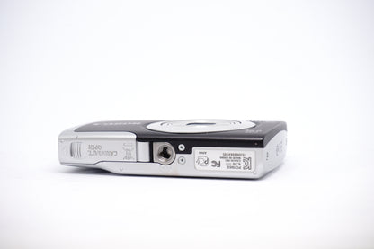 Canon Silver 5X Zoom 2 Compact Digital Camera underneath view