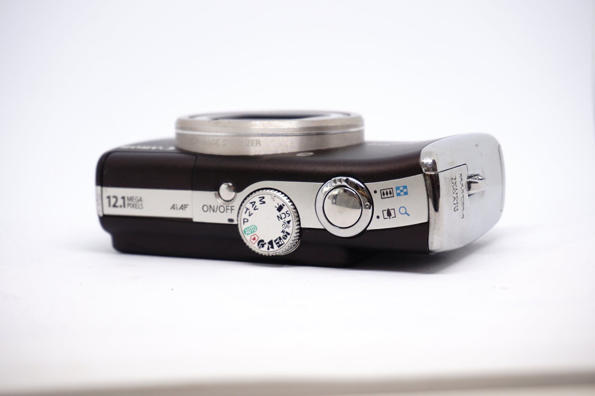 Canon Black Zoom 12X Compact Digital Camera top view