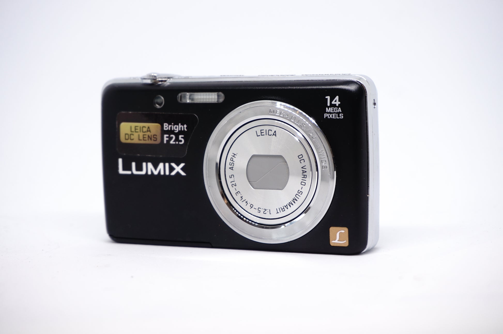 Panasonic Lumix Black 14MP 2 Compact Digital Camera front view