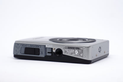Canon IXUS 75 Silver Digital Camera underneath view