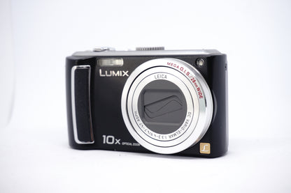 Panasonic Lumix Black 10x Compact Digital Camera 2 front view