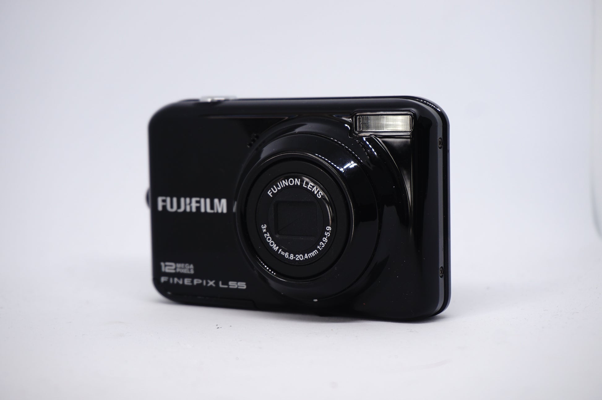 Fujifilm Black 5x Compact Digital Camera front view