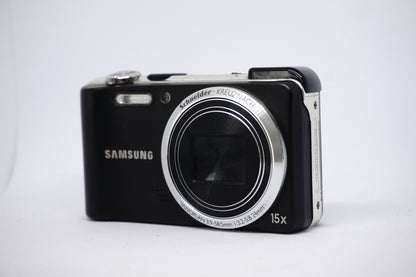Samsung Black 15x Compact Digital Camera front view