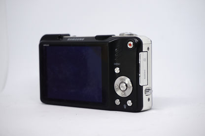 Samsung Black 15x Compact Digital Camera back view