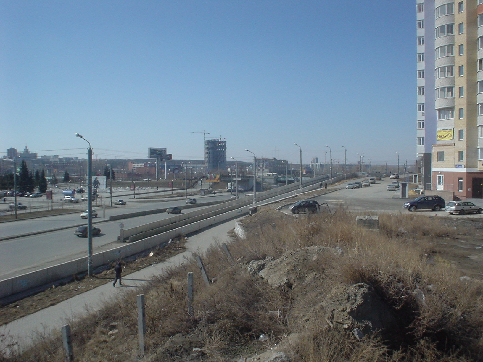 Sample photo taken on Sony Cybershot DSC-U20 (landscape or street)